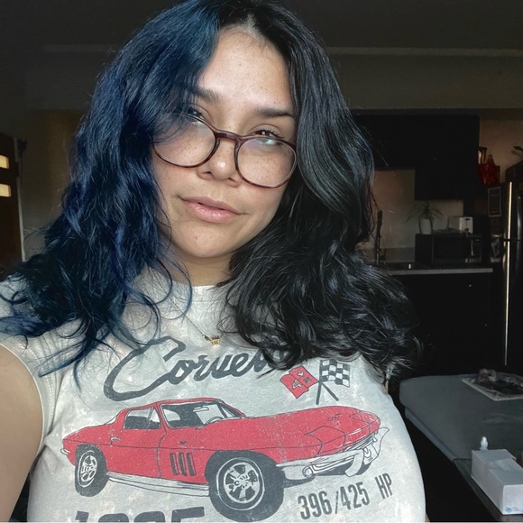 Meet your Posher, Miranda - Picture 3 of 5